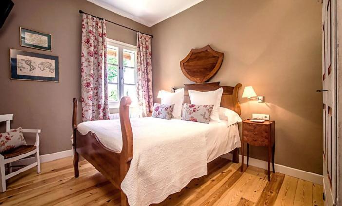 Bed and Breakfast L'hort de Sant Cebrià à Torroella de Fluviá Extérieur photo