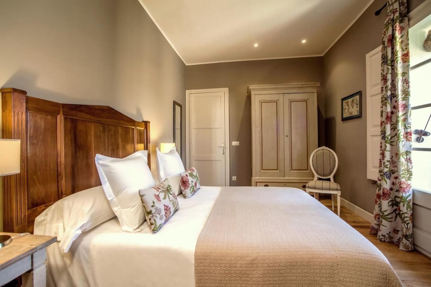 Bed and Breakfast L'hort de Sant Cebrià à Torroella de Fluviá Extérieur photo