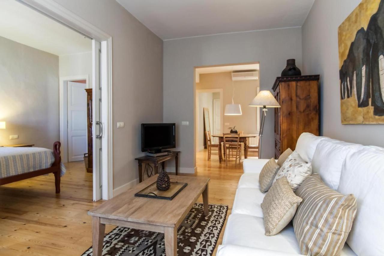 Bed and Breakfast L'hort de Sant Cebrià à Torroella de Fluviá Extérieur photo