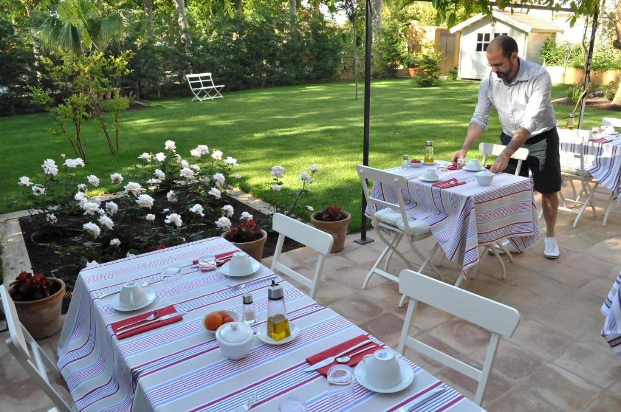 Bed and Breakfast L'hort de Sant Cebrià à Torroella de Fluviá Extérieur photo