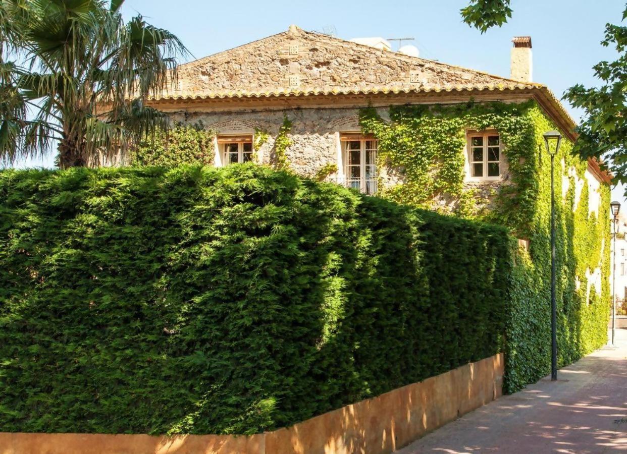 Bed and Breakfast L'hort de Sant Cebrià à Torroella de Fluviá Extérieur photo
